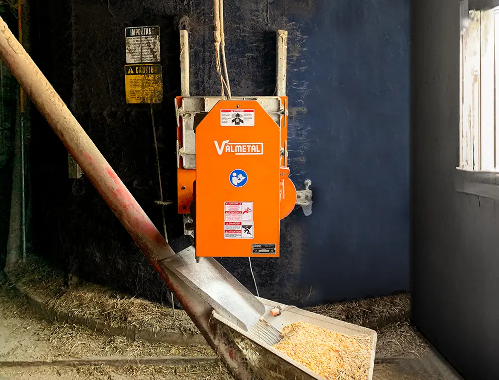 Large unloading door