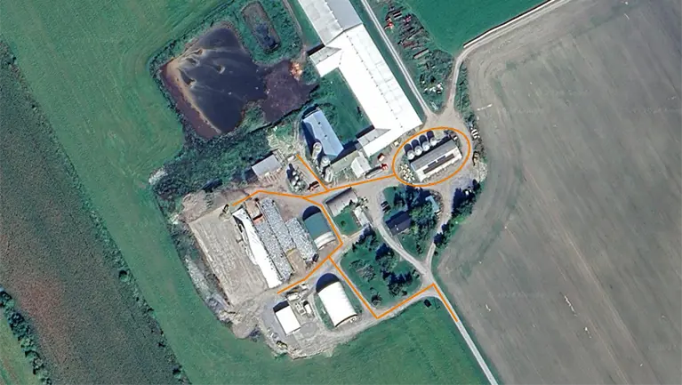 BEFORE - Self-propelled mixer travel