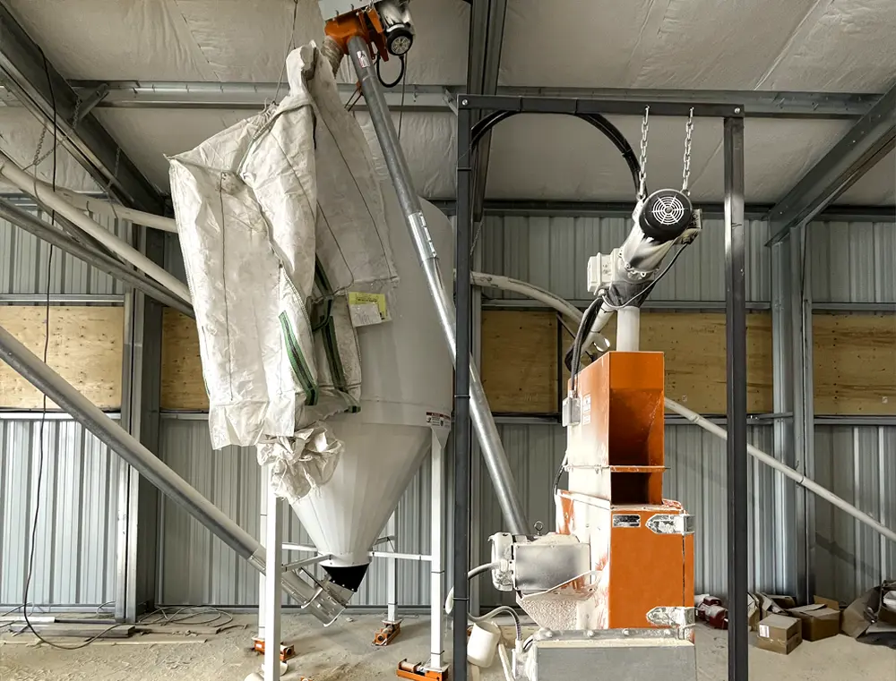Hammer mill - LCM Quesnel Farm