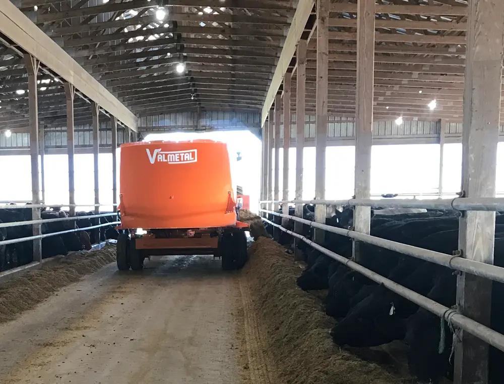 Choice of unloading conveyors