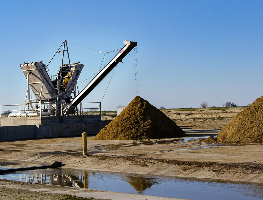 Sloped Screen separator - Horizon Jerseys Farm