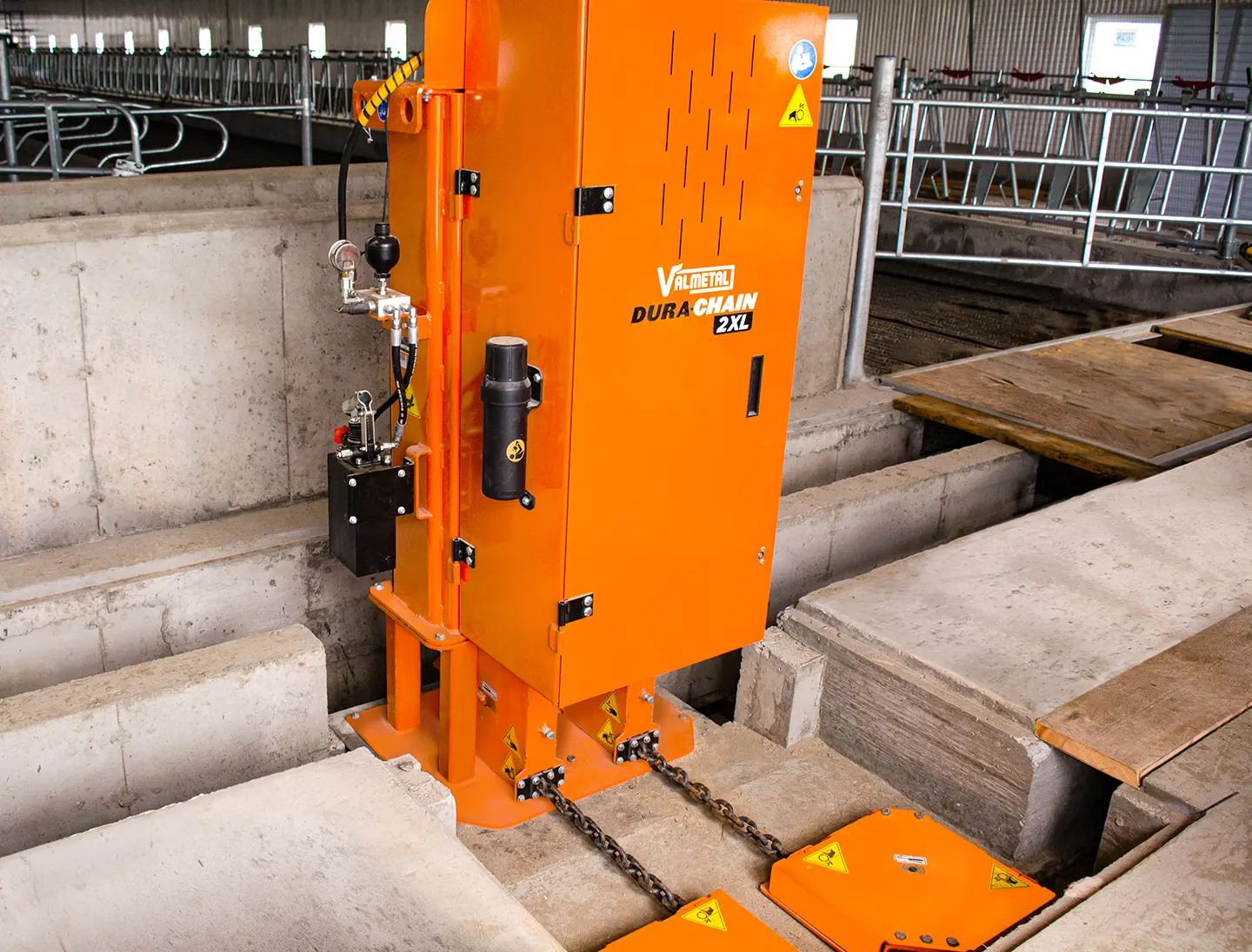 Chain scraper systems