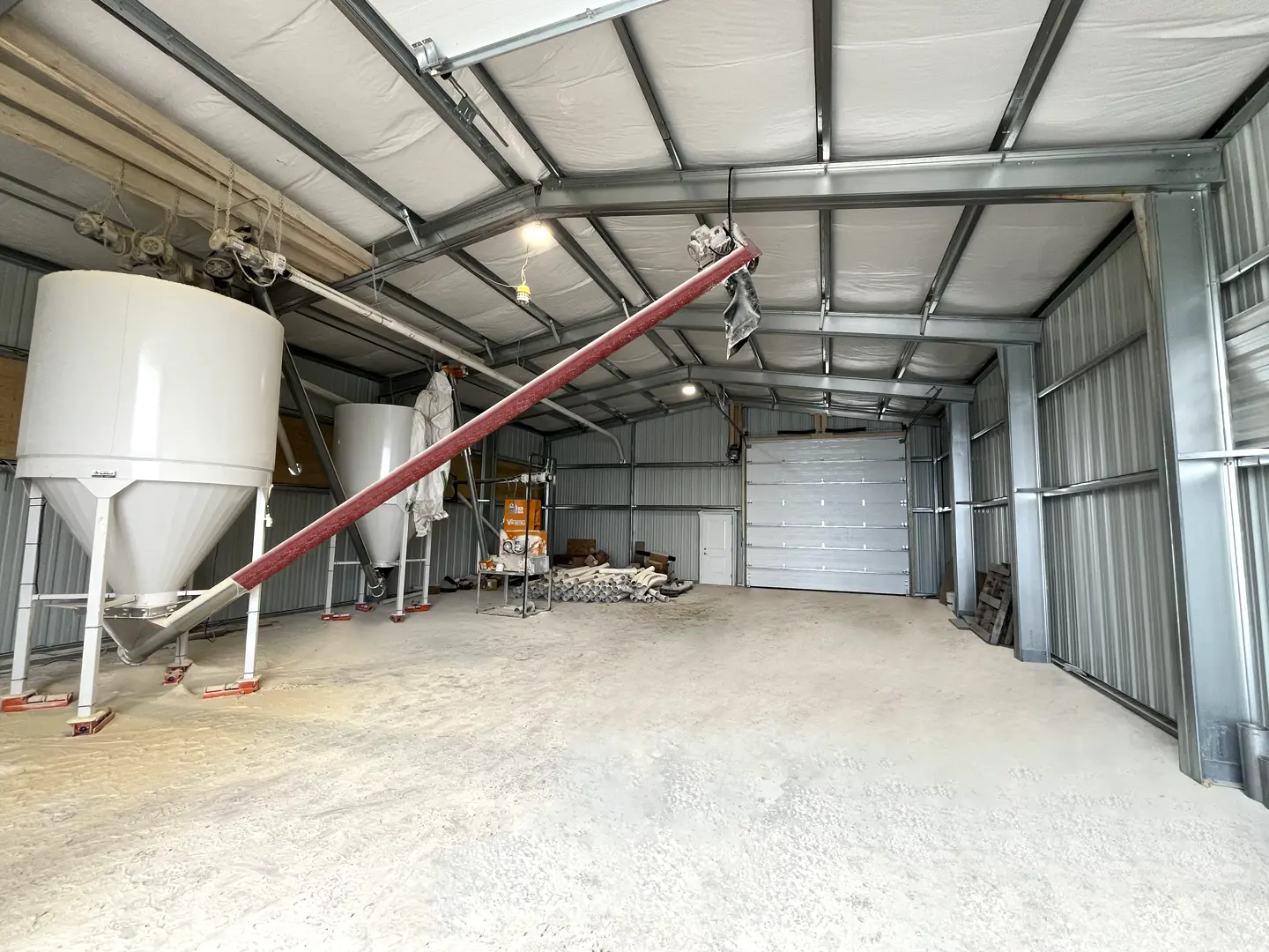 A simplified feeding process at LCM Quesnel Farm